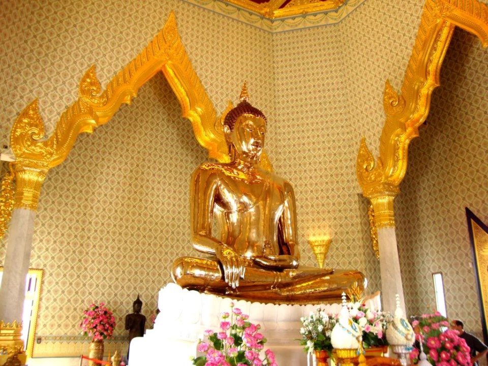 Chùa Phật Vàng lớn nhất thế giới tại thái lan