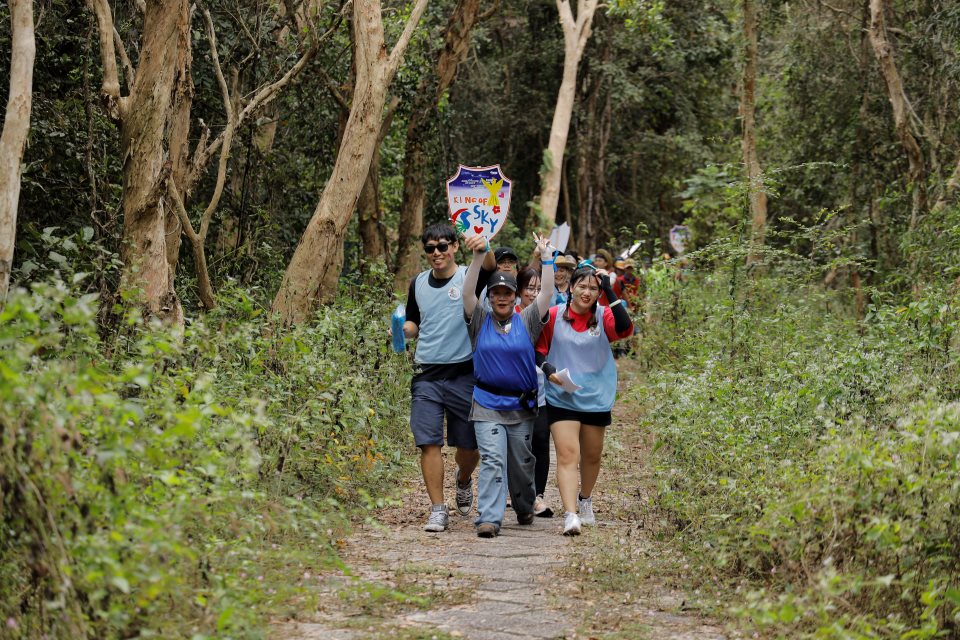 trekking trong rừng Phước Bửu tại Hồ Tràm